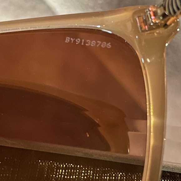 Authenticated: Burberry sunglasses and case - Picture 12 of 13